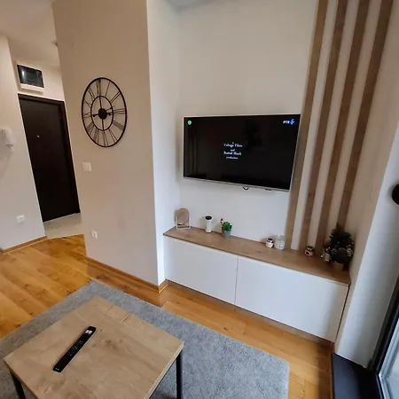 40, Titova Vila, Appartement *