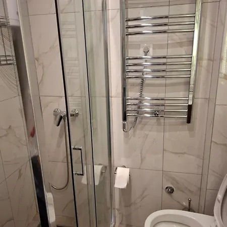 40, Titova Vila, * Zlatibor