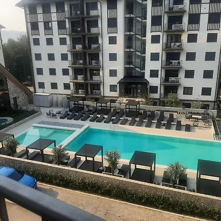 40, Titova Vila, Appartement